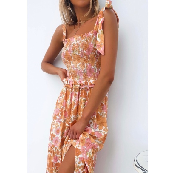 Petal & Pup Kaffir Dress / Petal & Pup Dress - Picture 2 of 5